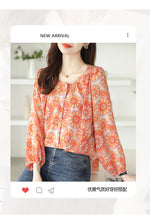Load image into Gallery viewer, Chiffon round neck French style floral shirt
