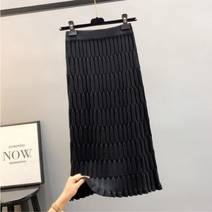 High-waisted knitted straight leg slimming and hip-hugging skirt