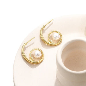 French Pearl G-shaped Earrings