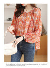 Load image into Gallery viewer, Chiffon round neck French style floral shirt

