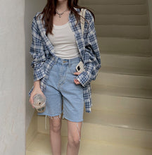 Load image into Gallery viewer, Blue and white plaid lazy long-sleeved sunscreen shirt
