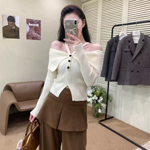 One-shoulder halterneck lapel short knitted long-sleeved top