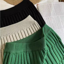 Load image into Gallery viewer, High-waisted knitted straight leg slimming and hip-hugging skirt

