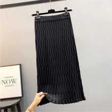 Load image into Gallery viewer, High-waisted knitted straight leg slimming and hip-hugging skirt
