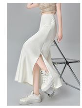 Load image into Gallery viewer, Satin dark pattern jacquard slimming and drapey A-line fishtail skirt
