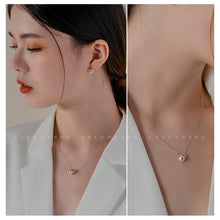 Load image into Gallery viewer, Pearl Gold-Plated Classic Necklace &amp; Earrings Set
