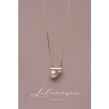 Load image into Gallery viewer, Pearl Gold-Plated Classic Necklace &amp; Earrings Set

