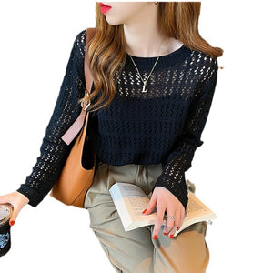 Hollow loose, slimming outer long-sleeved sweater