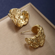 Load image into Gallery viewer, Pleated Retro Exaggerated Earrings

