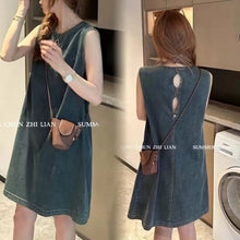 Load image into Gallery viewer, Retro slim sleeveless vest denim dress
