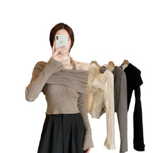 Load image into Gallery viewer, Halterneck knitted one-shoulder long-sleeved off-shoulder cropped sweater
