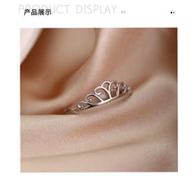 Load image into Gallery viewer, Crown Ring
