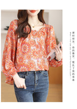Load image into Gallery viewer, Chiffon round neck French style floral shirt

