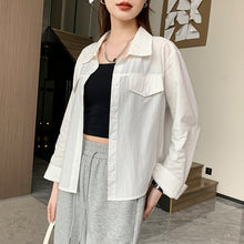 Load image into Gallery viewer, Petite Niche Vintage Versatile Loose Sun Shirt
