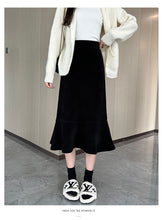 Load image into Gallery viewer, High-waisted fishtail skirt for petite slimming pear-shaped body
