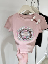 Load image into Gallery viewer, Chinese style button embroidered slim crop top
