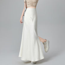 Load image into Gallery viewer, Satin dark pattern jacquard slimming and drapey A-line fishtail skirt
