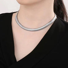 Load image into Gallery viewer, Wide Version Snake Bone Chain Necklace
