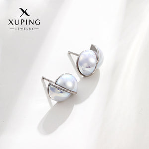 Semicircular Staggered Pearl Earrings