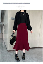 Load image into Gallery viewer, High-waisted fishtail skirt for petite slimming pear-shaped body

