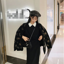 Load image into Gallery viewer, V-neck leopard print loose lazy style wool knitted cardigan jacket
