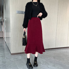 Load image into Gallery viewer, High-waisted fishtail skirt for petite slimming pear-shaped body
