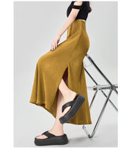 Load image into Gallery viewer, Satin dark pattern jacquard slimming and drapey A-line fishtail skirt
