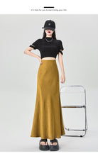 Load image into Gallery viewer, Satin dark pattern jacquard slimming and drapey A-line fishtail skirt
