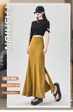 Load image into Gallery viewer, Satin dark pattern jacquard slimming and drapey A-line fishtail skirt
