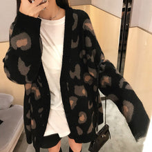 Load image into Gallery viewer, V-neck leopard print loose lazy style wool knitted cardigan jacket

