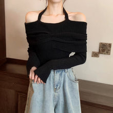 Load image into Gallery viewer, Halterneck knitted one-shoulder long-sleeved off-shoulder cropped sweater
