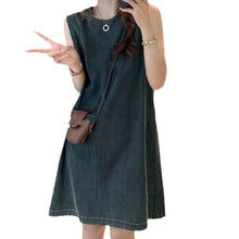 Load image into Gallery viewer, Retro slim sleeveless vest denim dress
