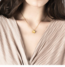 Load image into Gallery viewer, Camellia Flower with Pearl Jewelry Set

