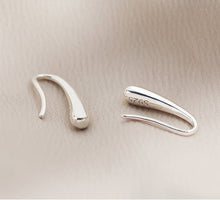 Load image into Gallery viewer, Classy Series s925 Silver Droplet Set
