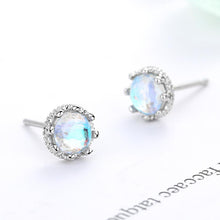 Load image into Gallery viewer, Aurora Fireflies Necklace Set
