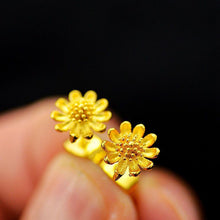 Load image into Gallery viewer, Classic Sand Gold Earrings
