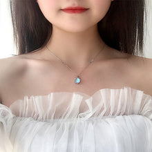 Load image into Gallery viewer, Aurora Fireflies Necklace Set
