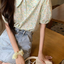 Load image into Gallery viewer, Doll Collar Broken Flowers Retro Summer Shirt
