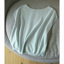 Load image into Gallery viewer, Pullover Comfortable Knit Sweater Top Shirt with Necklace
