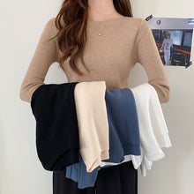 Load image into Gallery viewer, 打底衫女内搭2022春秋装新款修身外穿毛衣薄款针织衫短款百搭上衣
