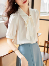 Load image into Gallery viewer, Smokey blue chiffon short-sleeved shirt with drape
