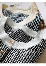 Load image into Gallery viewer, Western Style All-match Round Neck Long-sleeved Sweater
