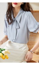 Load image into Gallery viewer, Smokey blue chiffon short-sleeved shirt with drape
