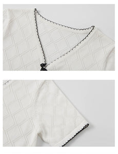 Lightweight Short-sleeved V-neck Sweater Shirt
